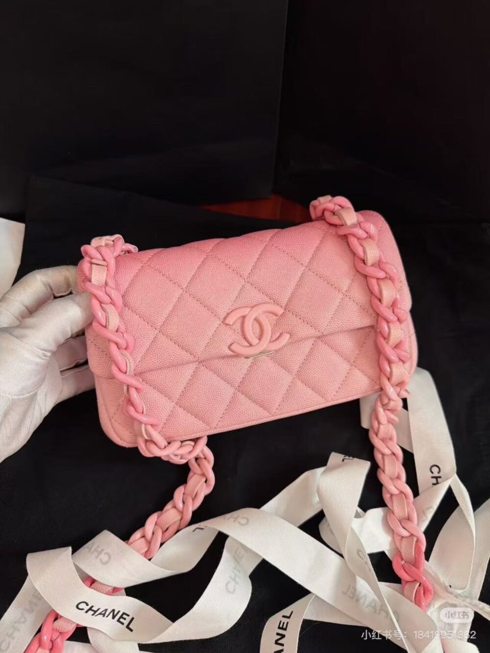Classic CHANEL bag: A Stylish and Versatile Choice for Elegance